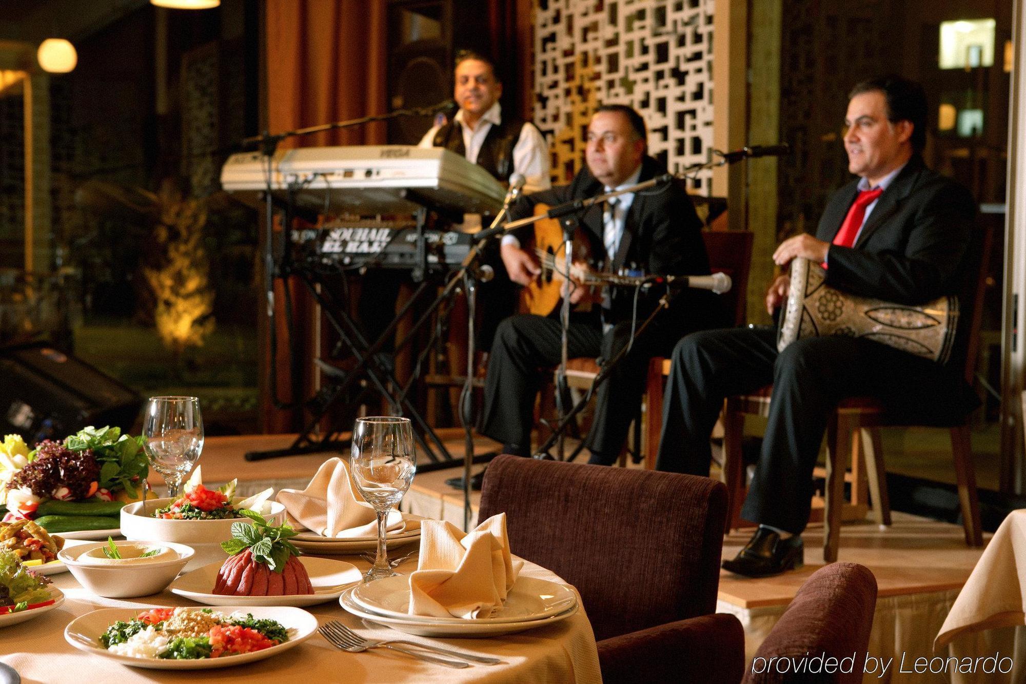 Erbil Rotana Hotell Restaurant bilde